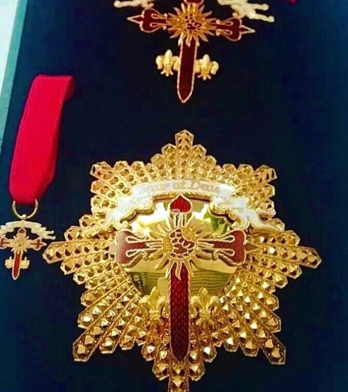 Insegne (formato regolare da collo, placca oro, miniatura e rosetta) da Grand’Ufficiale del Real Ordine di San Michele dell’Ala