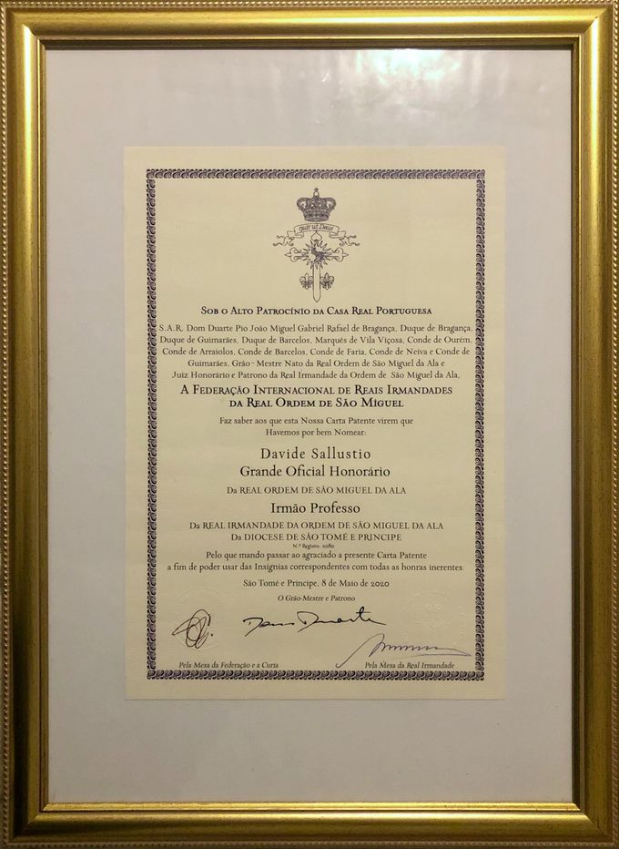 Diploma di nomina della Real Irmandade da Ordem de Sao Miguel da Ala. Da Diocese de Sao Tomè e Principe, sotto l’Alto Patrocinio della Casa Reale di Portogallo e del Gran Maestro e Patrono S.A.R. Dom Duarte Pio, Duca di Bragança